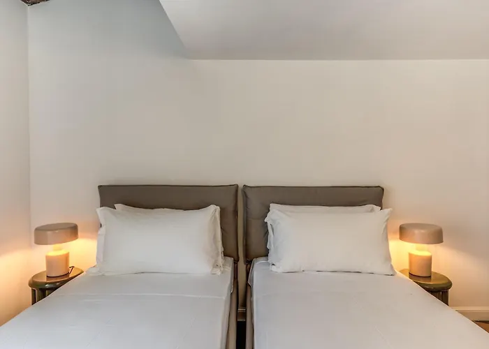 Apartment Cisterna 8 *